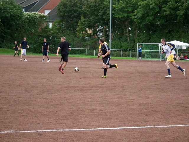 Unser Dorf spielt Fuball 2011