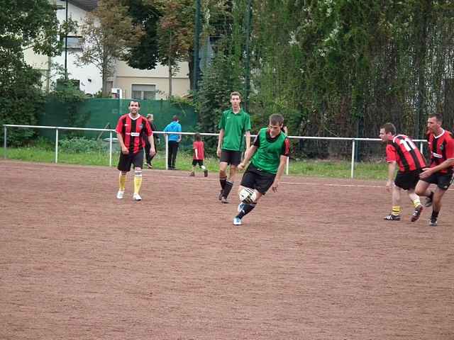 Unser Dorf spielt Fuball 2011