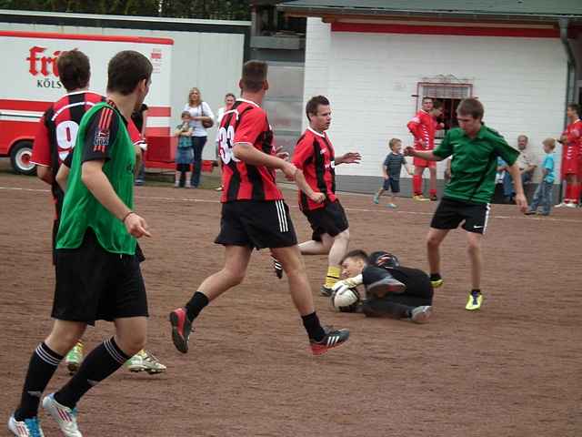 Unser Dorf spielt Fuball 2011