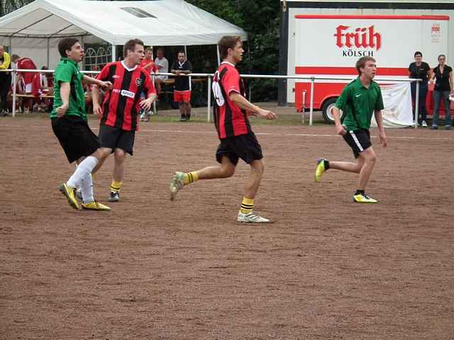 Unser Dorf spielt Fuball 2011