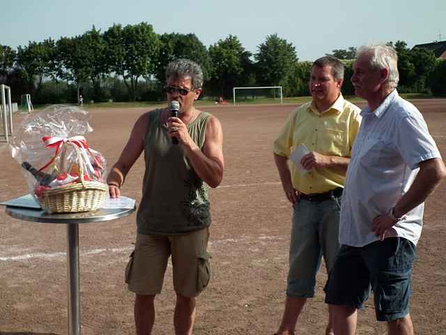 Unser Dorf spielt Fuball 201