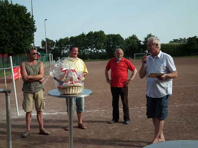 Unser Dorf spielt Fuball 201