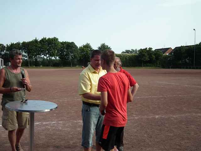 Unser Dorf spielt Fuball 201