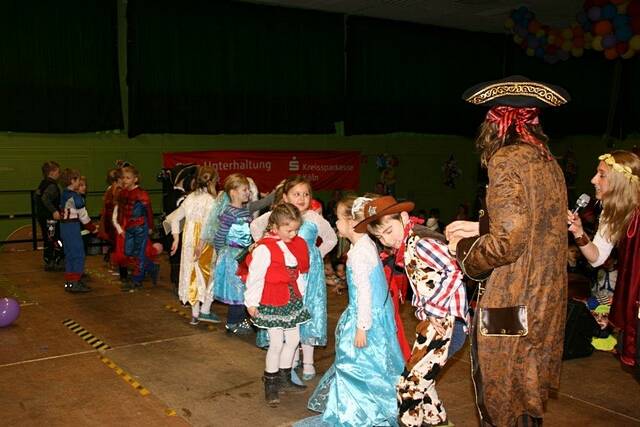 Weiberfastnacht in der Grundschule