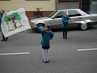 Fahnenschwenken, Krönung Dorfkönigin und Ehrungen