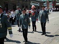 Schützenzug durch Blatzheim