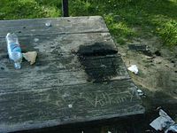 Vandalismuss am Grillplatz