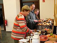 Gemeindefrühstück von Kreuz und Quer