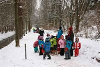 Rasselbande im Schnee