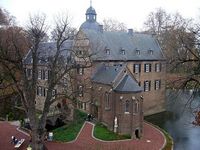 Kinder in der Burg